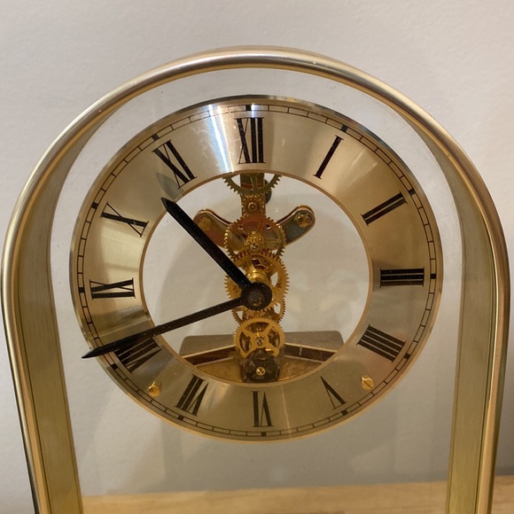 Desk Clock - Picture 5 of 6